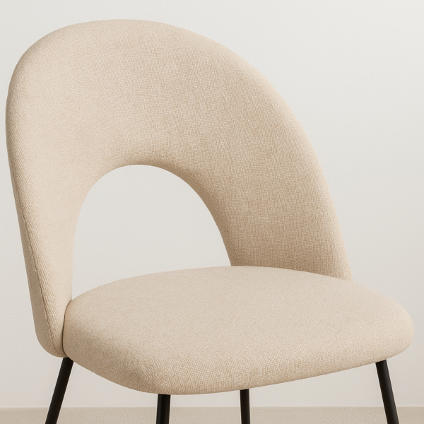 Moderner Esszimmerstuhl „Luna“ – Beiger Bouclé-Stoff & Schwarze Metallbeine – Bild 4